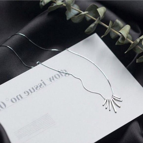 NEW 925 Sterling Silver Spike Necklace - Picture 4 of 7